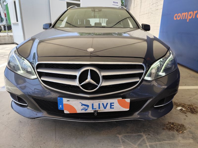 Mercedes-Benz E-Klasse E 220 CDI T 4Matic BlueTEC Avantgarde — zdjęcie 7