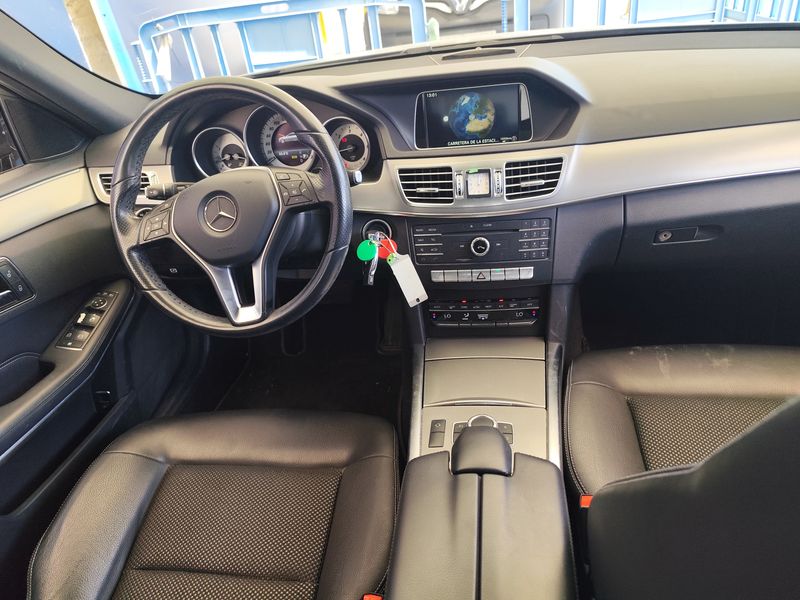 Mercedes-Benz E-Klasse E 220 CDI T 4Matic BlueTEC Avantgarde — zdjęcie 11