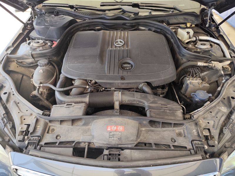 Mercedes-Benz E-Klasse E 220 CDI T 4Matic BlueTEC Avantgarde — zdjęcie 8