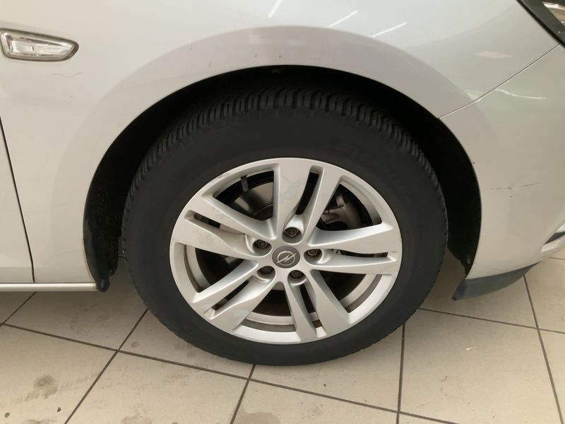 Opel Astra 1.0 Turbo ON Start/Stop 2017 – снимка 11