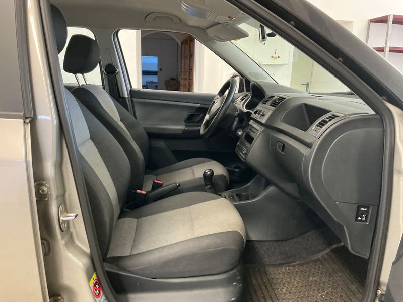 Skoda Fabia 1.2 TSI Cool Edition — zdjęcie 3