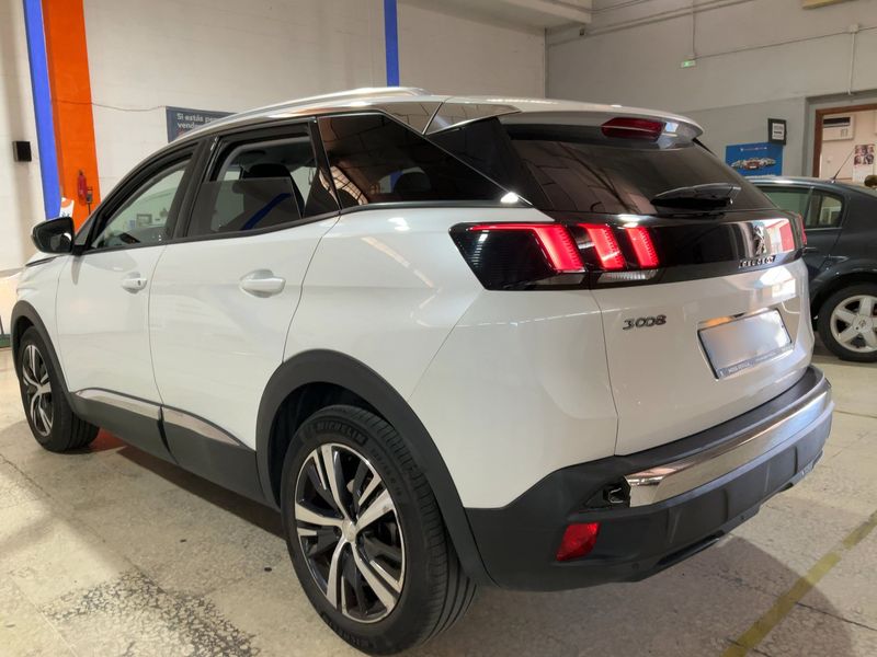 Peugeot 3008 1.6 Blue-HDi Allure 2017 – снимка 6
