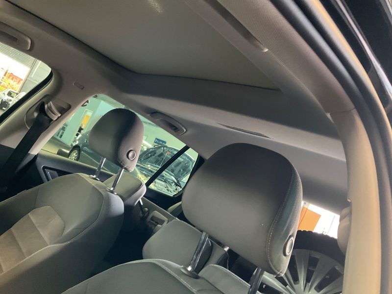 Volkswagen Golf VII 2.0 TDI Highline BlueMotion Tech 2013 – снимка 33