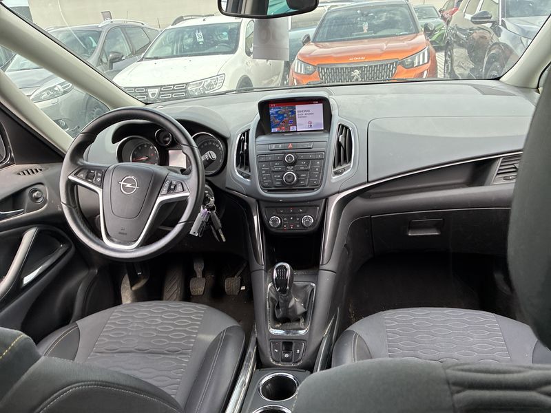 Opel Zafira Tourer 1.4 Turbo Innovation 2015 – снимка 11