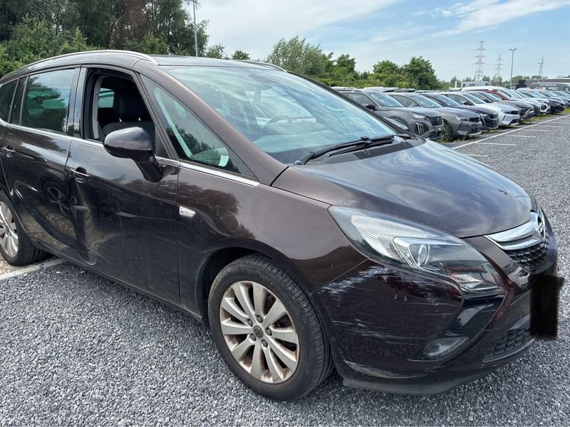 Opel Zafira Tourer 1.4 Turbo Innovation 2015 – снимка 6