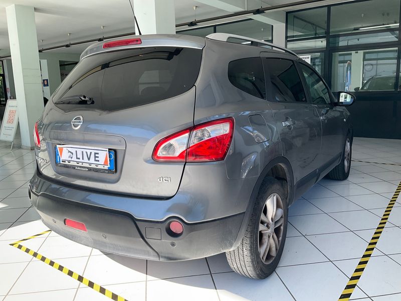 Nissan Qashqai+2 2.0 dCi Acenta — zdjęcie 2