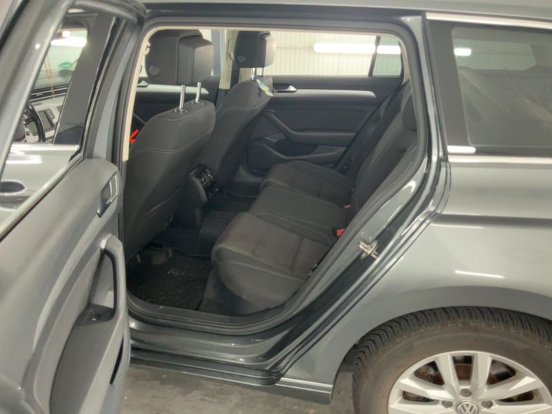 Volkswagen Passat 1.8 TSI Comfortline BlueMotion Tech — zdjęcie 14