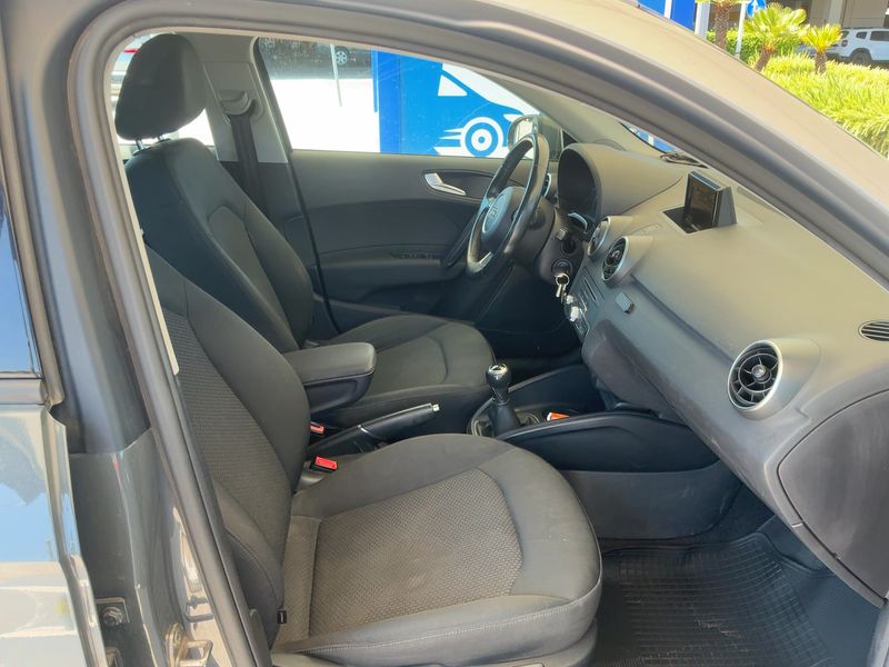 Audi A1 Sportback 1.4 TDI Admired — zdjęcie 11