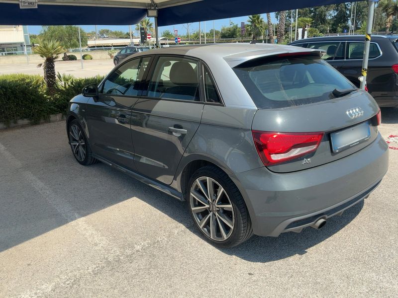 Audi A1 Sportback 1.4 TDI Admired — zdjęcie 3
