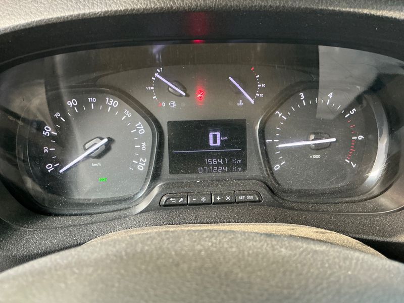 Peugeot Expert 1.5 Blue-HDi Pro Long — zdjęcie 13