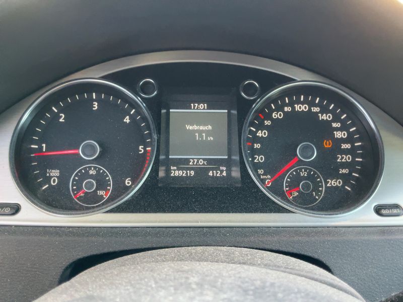 Volkswagen Passat 2.0 TDI Highline BlueMotion Tech 2014 – снимка 19