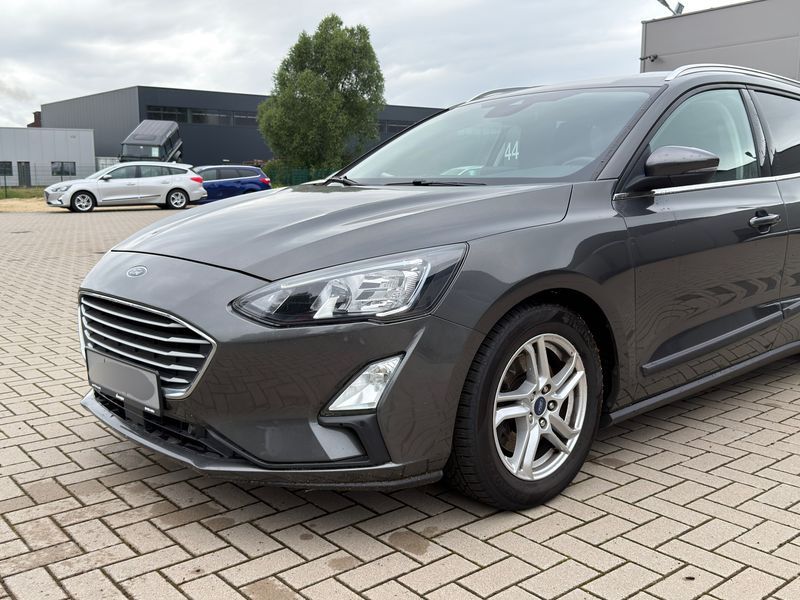 Ford Focus 1.5 TDCi EcoBlue Cool&Connect — zdjęcie 2