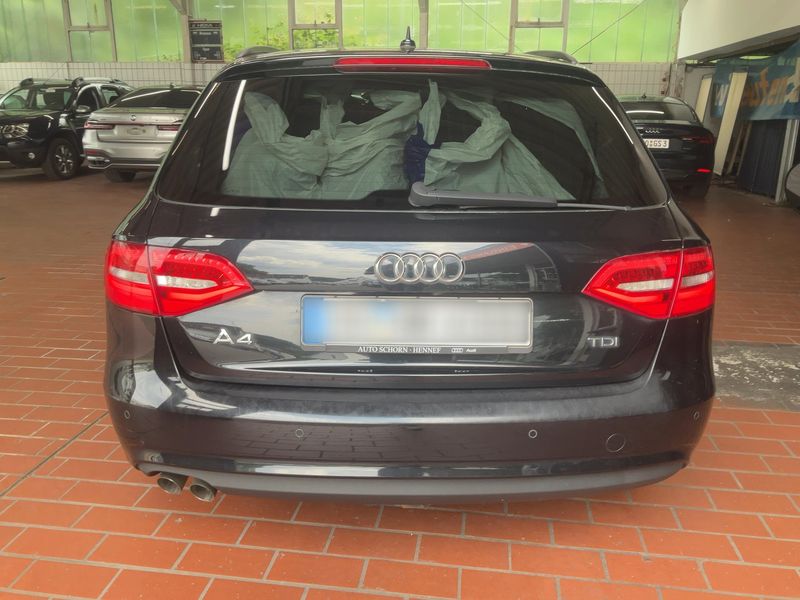 Audi A4 2.0 TDI S line Sportpaket plus 2012 – снимка 7