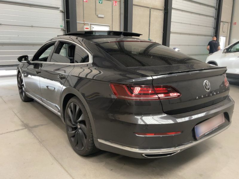 Volkswagen Arteon 2.0 TSI R-Line — zdjęcie 3