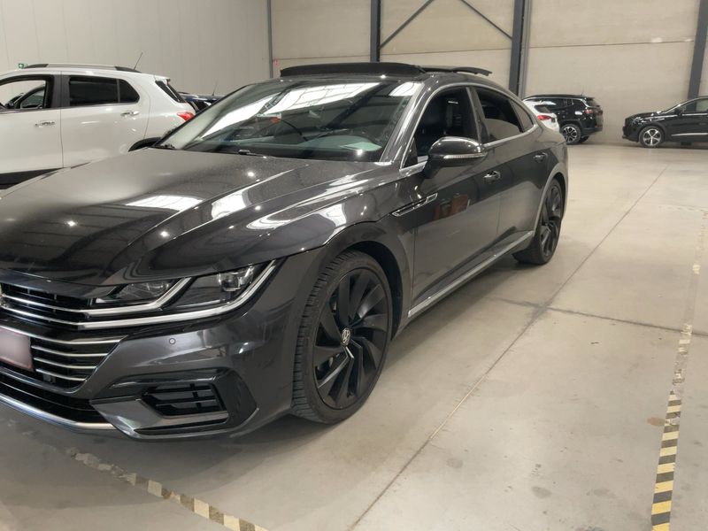 Volkswagen Arteon 2.0 TSI R-Line — zdjęcie 2