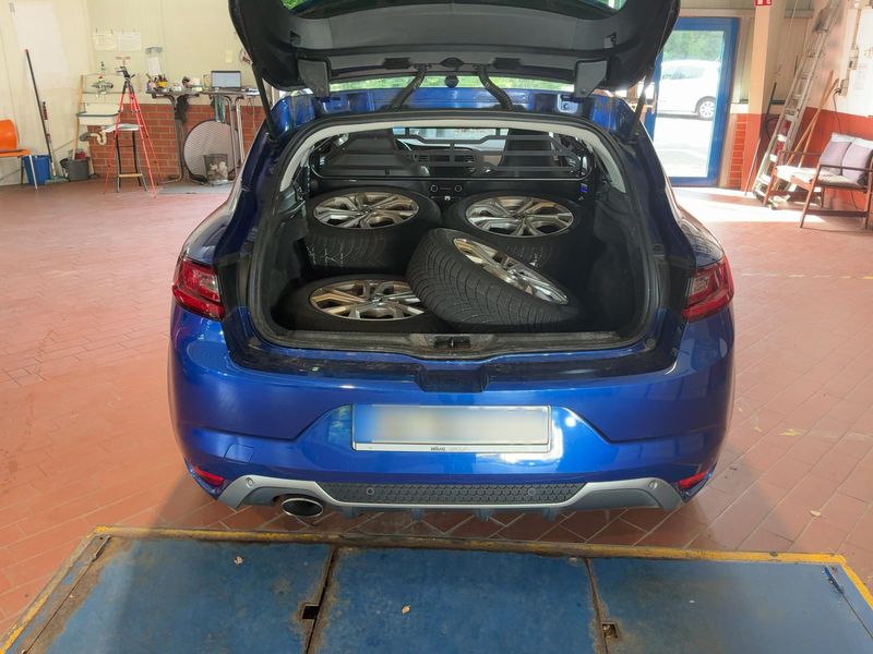 Renault Megane 1.2 TCe Energy GT Line — zdjęcie 10