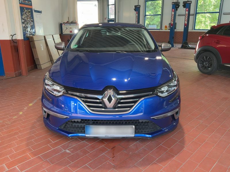 Renault Megane 1.2 TCe Energy GT Line — zdjęcie 9