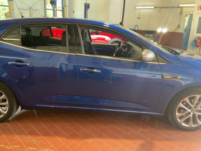 Renault Megane 1.2 TCe Energy GT Line — zdjęcie 7