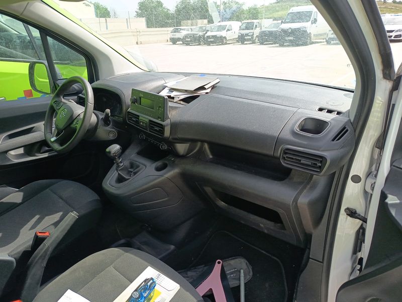 Opel Combo 1.5 CDTI Selection — zdjęcie 12