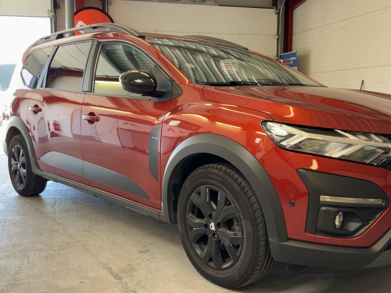 Dacia Jogger 1.0 TCe LPG Extreme+ — zdjęcie 8