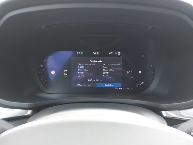Volvo V60 2.0 B4 Mild-Hybrid Core — zdjęcie 12