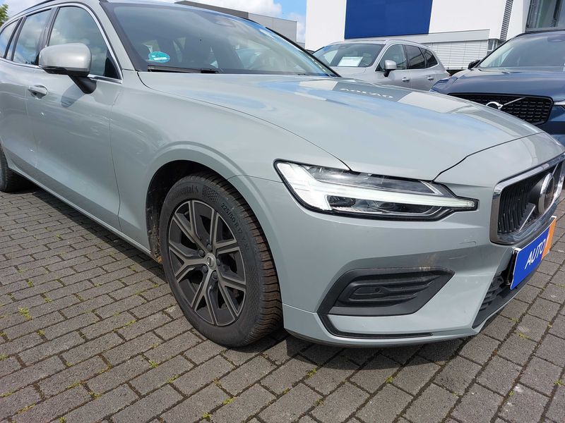 Volvo V60 2.0 B4 Mild-Hybrid Core — zdjęcie 6