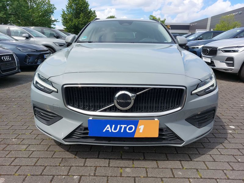 Volvo V60 2.0 B4 Mild-Hybrid Core — zdjęcie 7