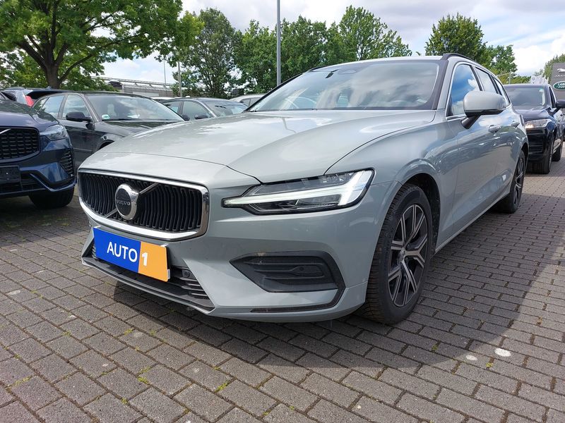 Volvo V60 2.0 B4 Mild-Hybrid Core — zdjęcie 1