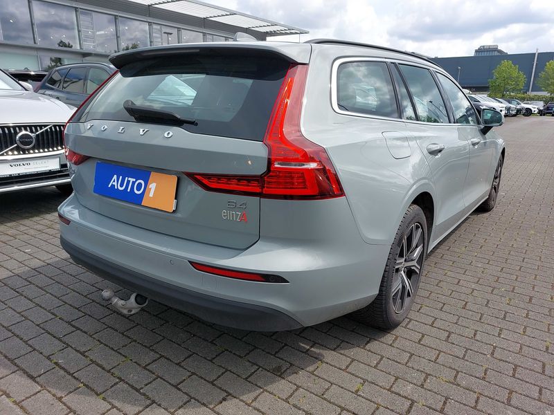 Volvo V60 2.0 B4 Mild-Hybrid Core — zdjęcie 5