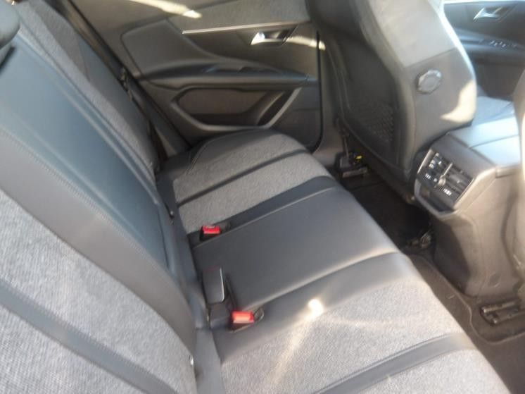 Peugeot 3008 1.2 PureTech Allure