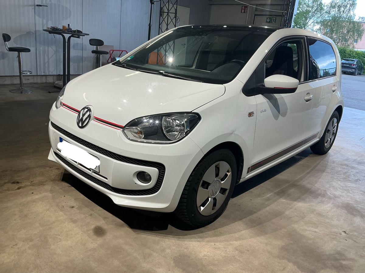 Volkswagen up! 2015