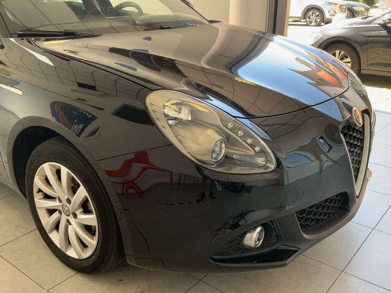 Alfa Romeo Giulietta 1.6 JTD Basis — zdjęcie 8