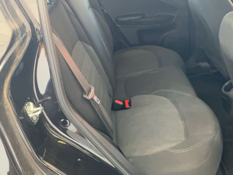 Alfa Romeo Giulietta 1.6 JTD Basis — zdjęcie 14