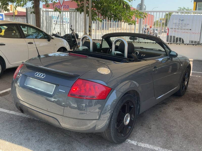 Audi TT 1.8 Turbo Roadster — zdjęcie 6