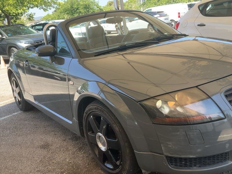 Audi TT 1.8 Turbo Roadster — zdjęcie 8
