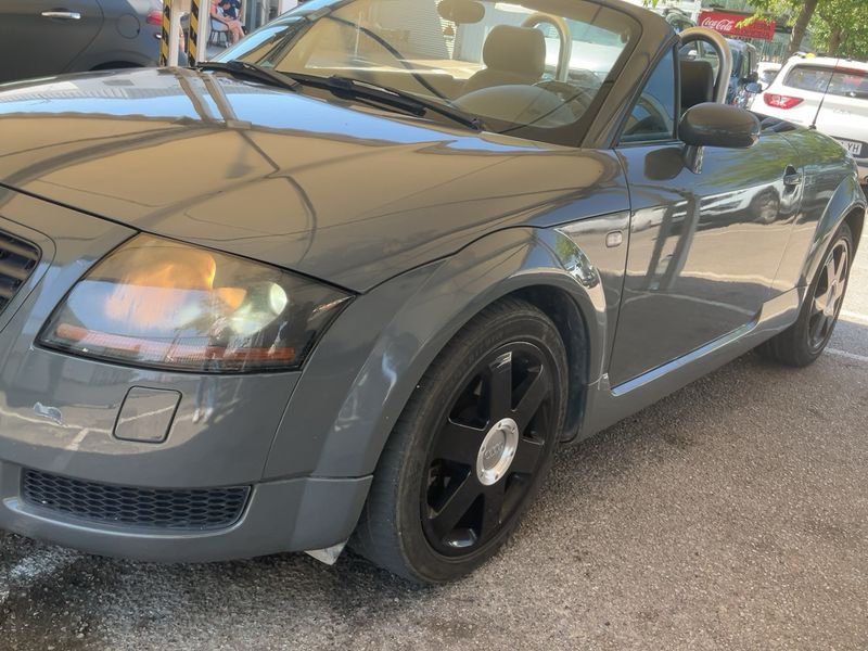 Audi TT 1.8 Turbo Roadster — zdjęcie 2