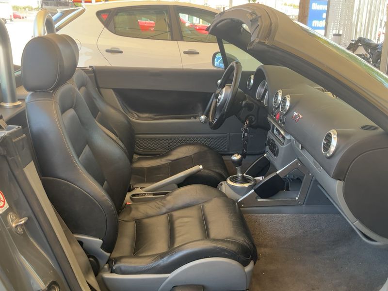 Audi TT 1.8 Turbo Roadster — zdjęcie 11