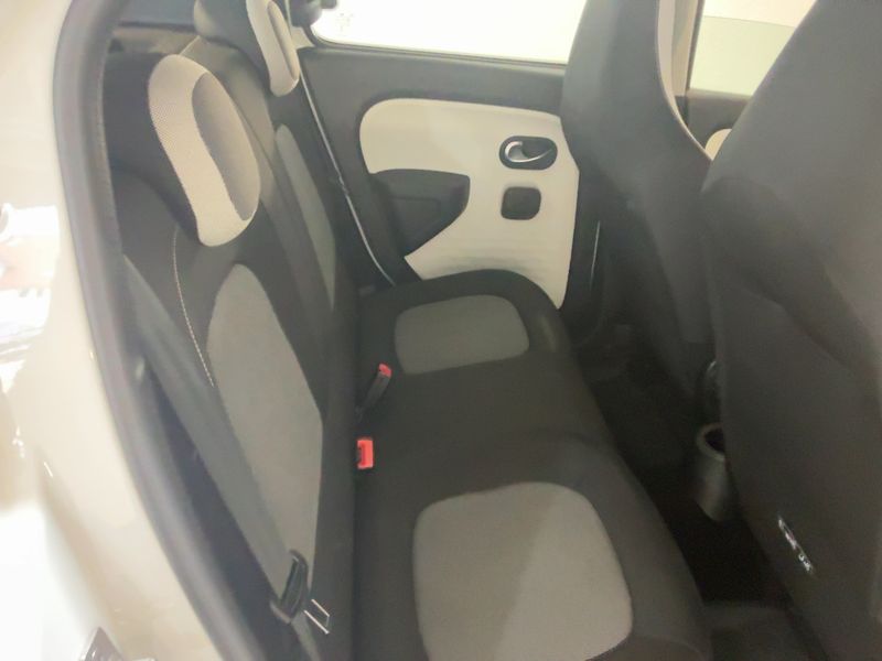 Renault Twingo 1.0 SCe Limited — zdjęcie 14