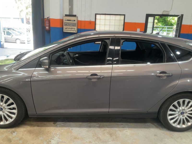 Ford Focus 1.6 Ti-VCT Titanium — zdjęcie 4