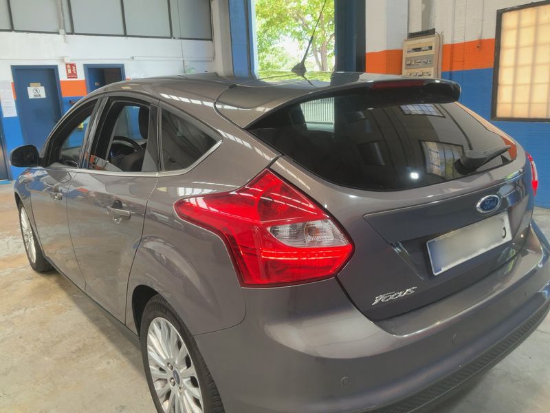 Ford Focus 1.6 Ti-VCT Titanium — zdjęcie 3