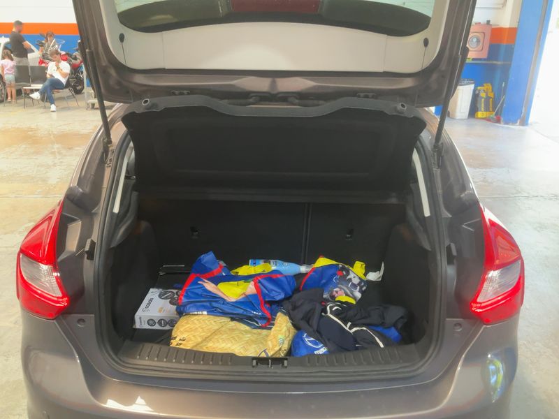 Ford Focus 1.6 Ti-VCT Titanium — zdjęcie 10