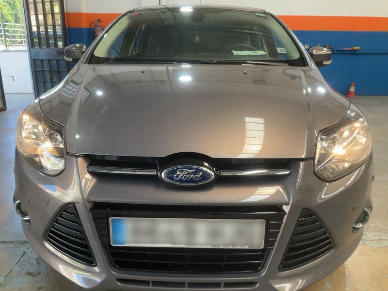Ford Focus 1.6 Ti-VCT Titanium — zdjęcie 9
