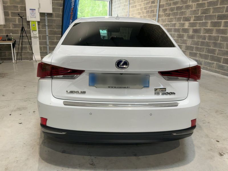 Lexus IS-Serie IS 300h F SPORT — zdjęcie 5