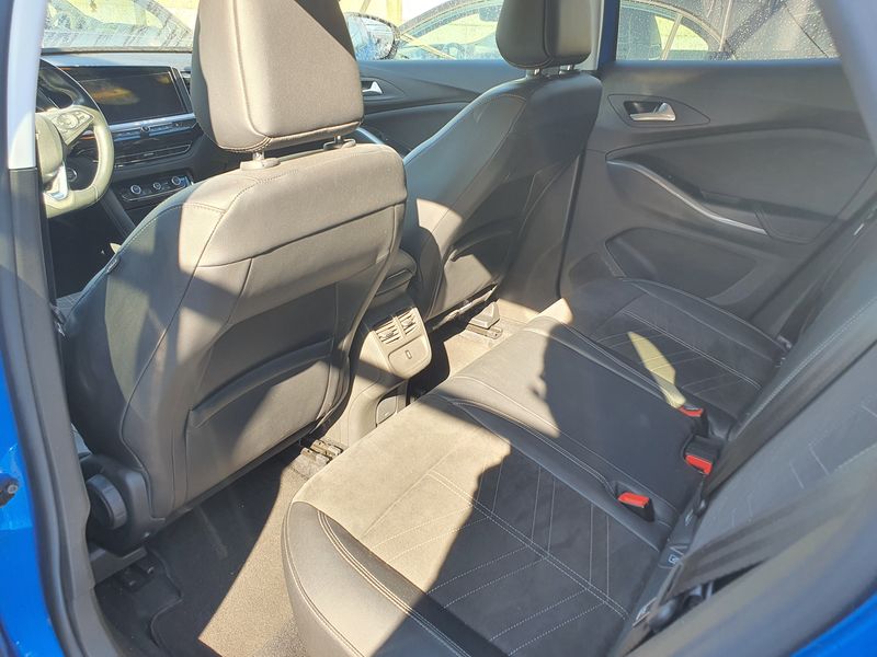 Opel Grandland X 1.5 CDTI Ultimate — zdjęcie 14
