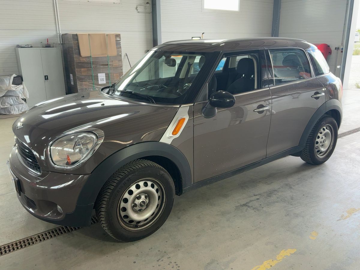 MINI Countryman 2015 — photo 1