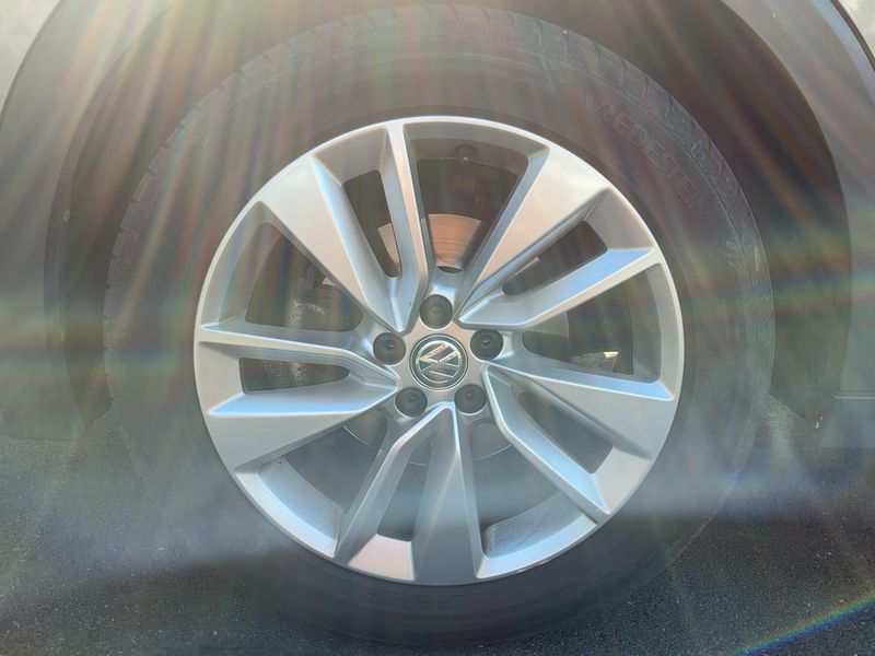 Volkswagen T-Cross 1.0 TSI Carat 2019 – снимка 3