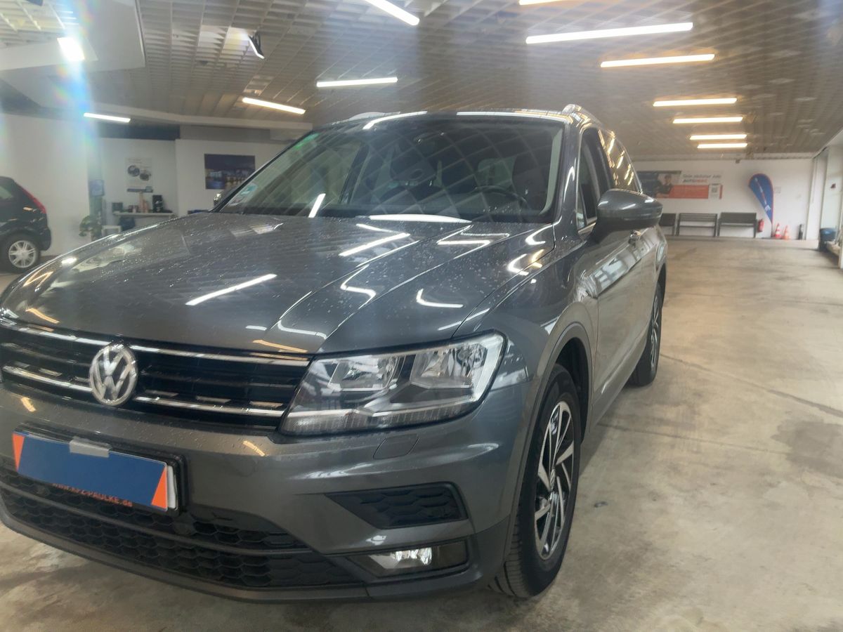 Volkswagen Tiguan 2018 — photo 1