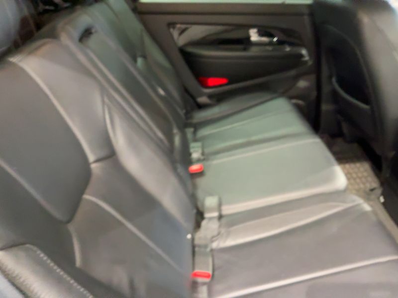 Ssangyong Rexton 2.2 TD Executive 4x4 — zdjęcie 14