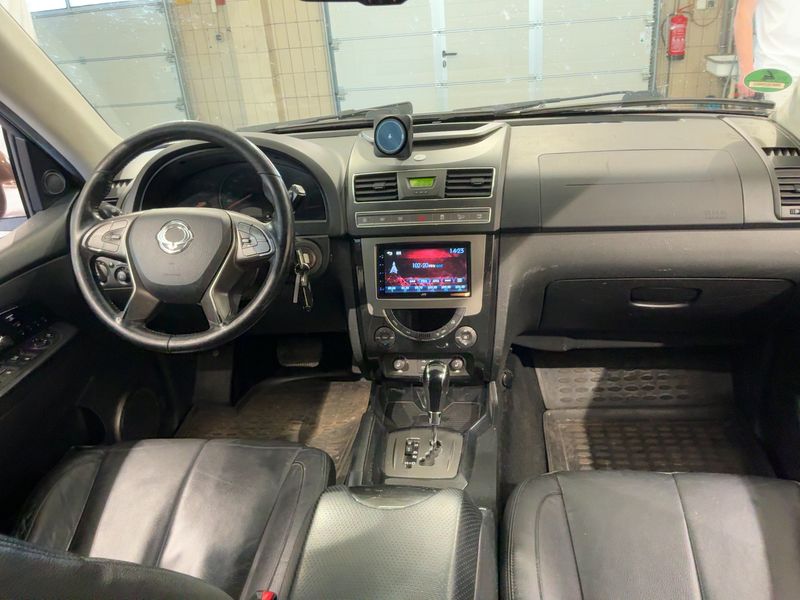 Ssangyong Rexton 2.2 TD Executive 4x4 — zdjęcie 12