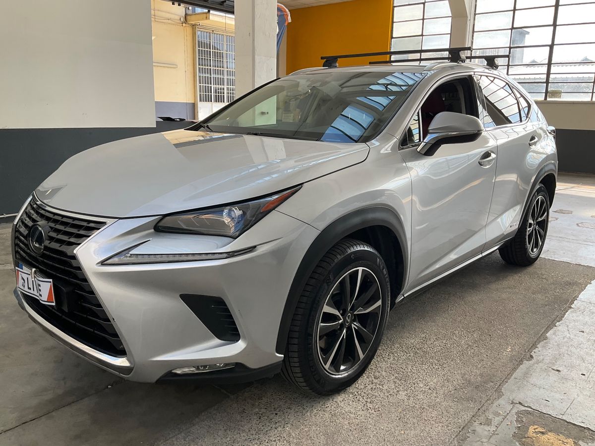 Lexus NX-Serie NX 300h E-Four Executive Line